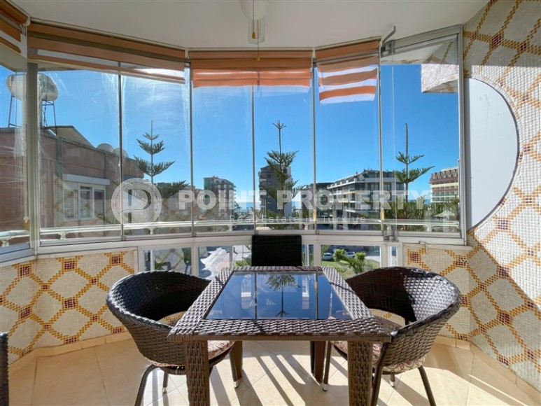 Панорамная двухуровневая квартира с видом на море и горы, в центре популярного района Аланьи - Нижняя Оба-id-7278-фото-17