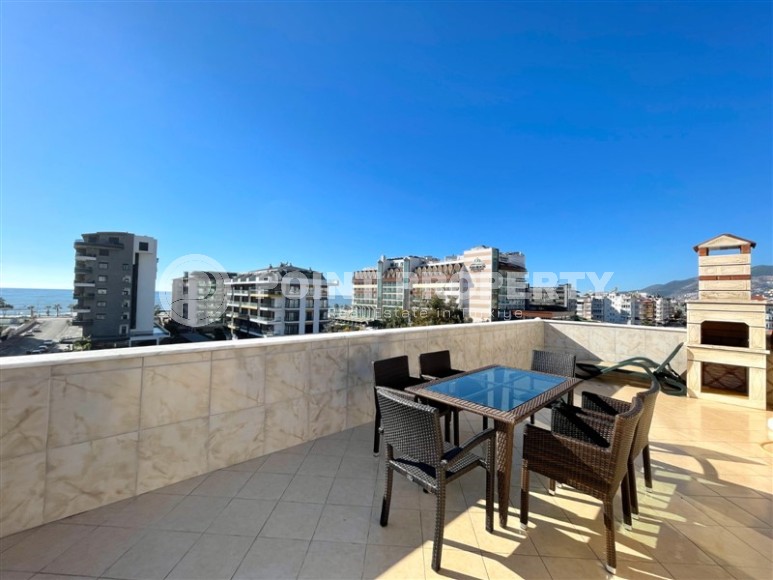 Панорамная двухуровневая квартира с видом на море и горы, в центре популярного района Аланьи - Нижняя Оба-id-7278-фото-21