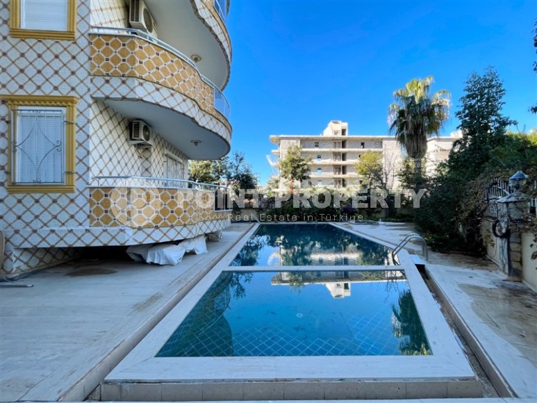 Панорамная двухуровневая квартира с видом на море и горы, в центре популярного района Аланьи - Нижняя Оба-id-7278-фото-25