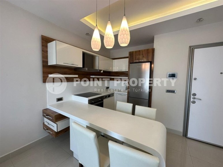 Comfortable apartment on the first line from the sea, in the center of the popular area of Alanya - Mahmutlar-id-7286-photo-4