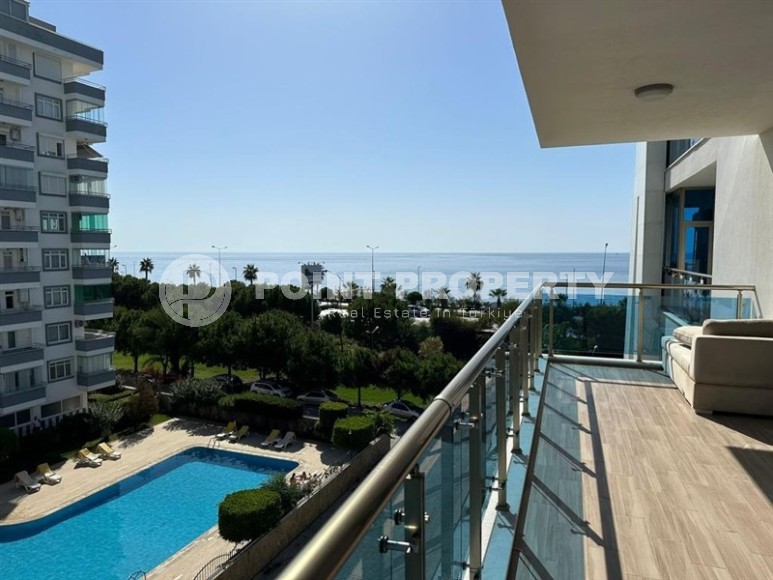 Comfortable apartment on the first line from the sea, in the center of the popular area of Alanya - Mahmutlar-id-7286-photo-9