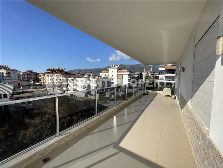 Готовая к проживанию квартира с современным дизайном в 700 метрах от моря, в центре района Оба-id-7287-фото-11