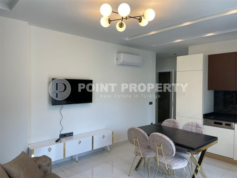 Ready to move in, modern apartment with a top location 300 meters from Cleopatra Beach, in the center of Alanya-id-7291-photo-2