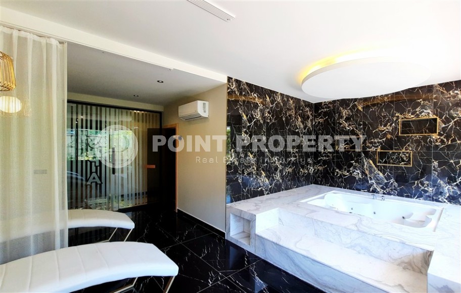 Ready to move in, modern apartment with a top location 300 meters from Cleopatra Beach, in the center of Alanya-id-7291-photo-13