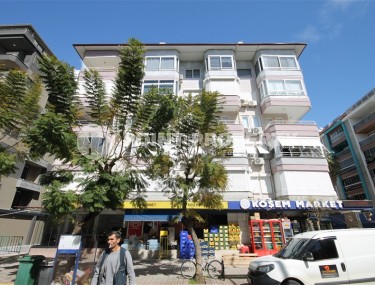 Newly renovated apartment on the 3rd floor in a building built in 2001, in the center of Alanya-id-7295-photo-1