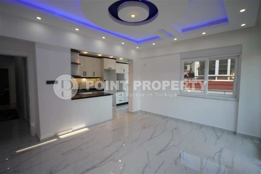 Newly renovated apartment on the 3rd floor in a building built in 2001, in the center of Alanya-id-7295-photo-3