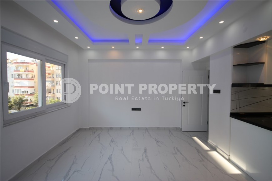 Newly renovated apartment on the 3rd floor in a building built in 2001, in the center of Alanya-id-7295-photo-6