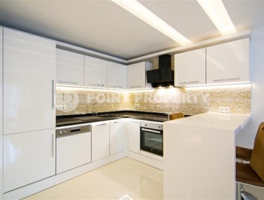 Modern 1+1 apartment with a spacious glazed balcony, 350 meters from the luxurious Cleopatra Beach-id-7299-photo-2