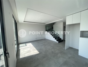 Просторная двухуровневая квартира с чистовой отделкой на 6-м этаже с мансардой в жилом комплексе, введенном в эксплуатацию в 2024 году-id-7309-фото-2