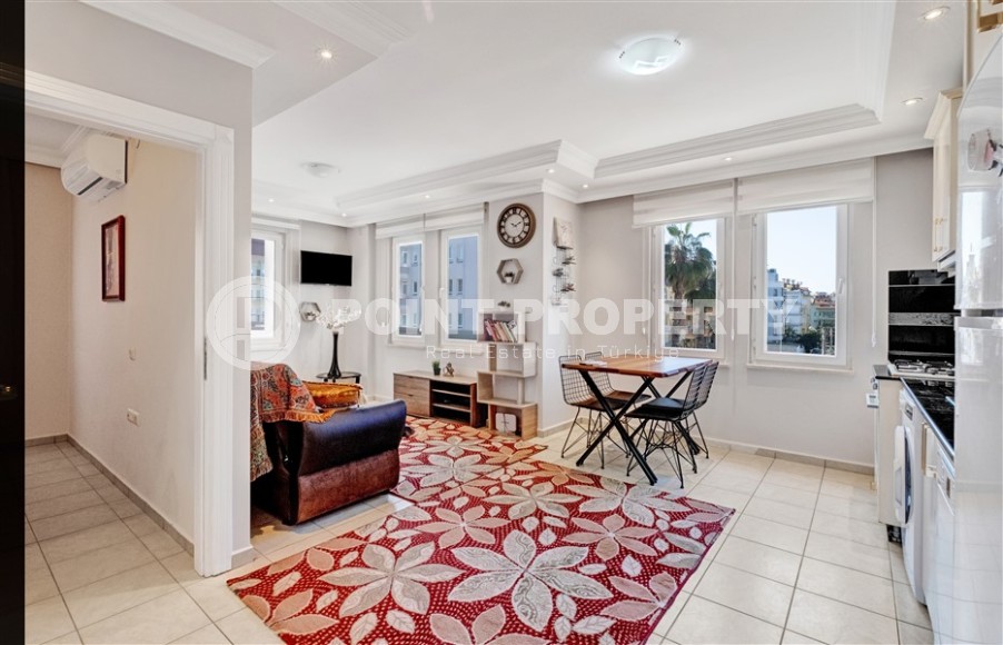 Small apartment with furniture and household appliances on the 2nd floor in a building built in 2005, with a swimming pool and a garden-id-7318-photo-1