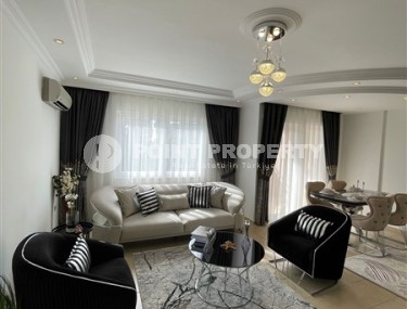 Квартира с современным дизайном, комфортабельной мебелью и бытовой техникой, на 2-м этаже в резиденции 2015 года постройки-id-7320-фото-2