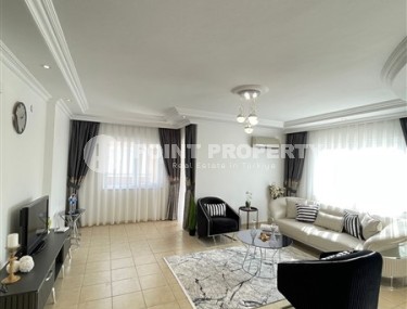 Квартира с современным дизайном, комфортабельной мебелью и бытовой техникой, на 2-м этаже в резиденции 2015 года постройки-id-7320-фото-3