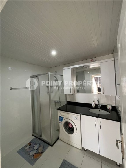 Квартира с современным дизайном, комфортабельной мебелью и бытовой техникой, на 2-м этаже в резиденции 2015 года постройки-id-7320-фото-9