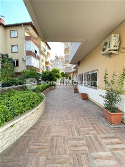 Квартира с современным дизайном, комфортабельной мебелью и бытовой техникой, на 2-м этаже в резиденции 2015 года постройки-id-7320-фото-15