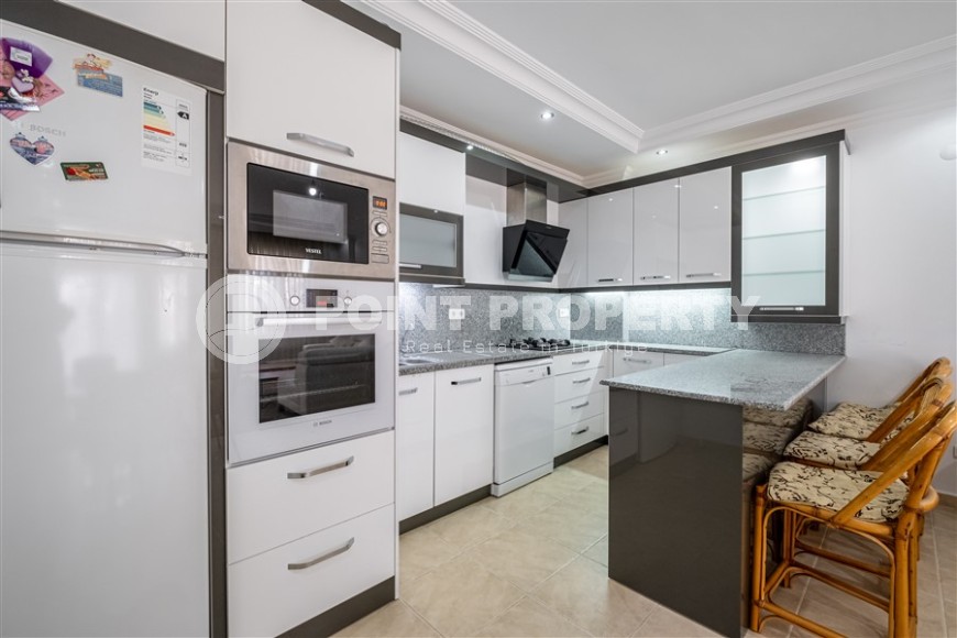 Светлая, современная квартира 2+1, общей площадью 110 м2, в центре спокойного района Аланьи - Тосмур-id-7322-фото-4