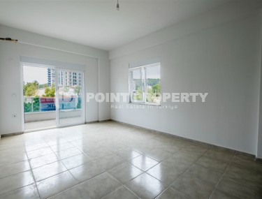 Inexpensive apartment with fine finishing two and a half kilometers from the sea, in a promising area of Alanya - Avsallar-id-7323-photo-4