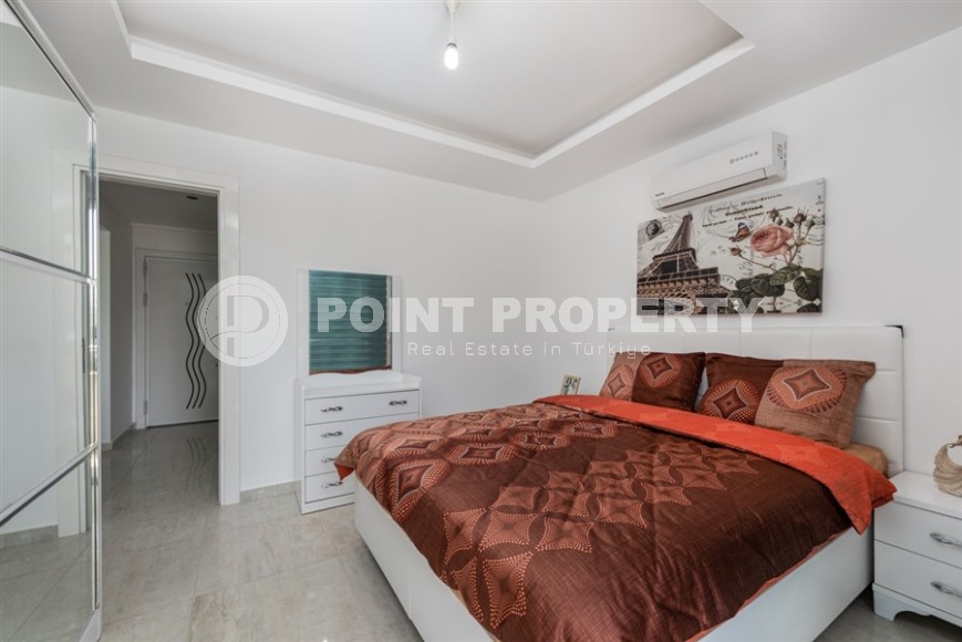 Панорамная двухуровневая квартира с видом на море, на 5-м этаже с мансардой в центре престижного района Аланьи - Кестель-id-7325-фото-4