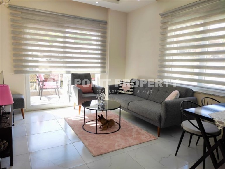 Уютная квартира с современным дизайном, мебелью и бытовой техникой в полутора километрах от моря-id-7328-фото-1