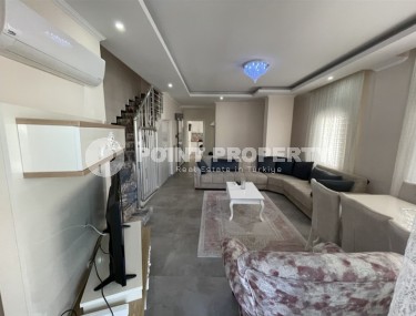 Large duplex apartment with city and mountain views, on the 4th floor with attic in the center of Alanya-id-7331-photo-2