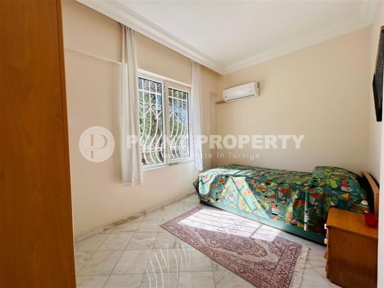 Atmospheric 2+1 apartment with sea and cable car views, in the historical area of Alanya - Kale-id-7332-photo-9