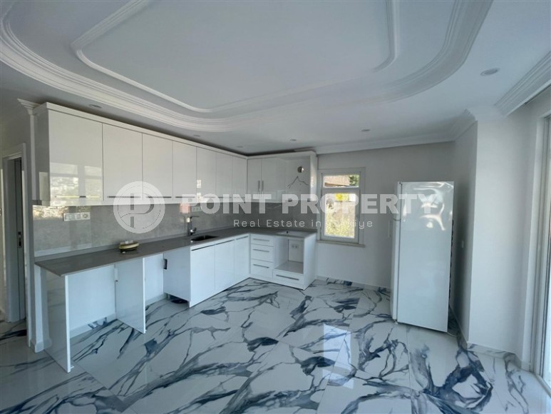 Apartment with luxurious panoramic views of the sea and the city, 400 meters from the beach, in the historical area of Alanya - Kale-id-7333-photo-4