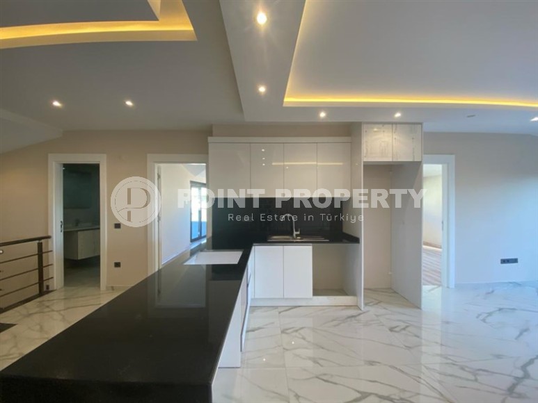New two-level apartment 3+1, with a total area of 160 m2, in the very center of Alanya-id-7335-photo-4
