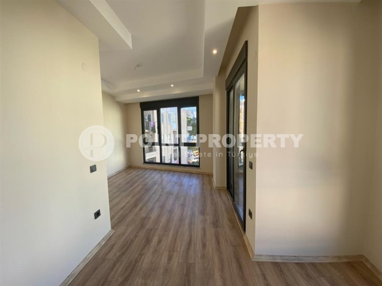 New two-level apartment 3+1, with a total area of 160 m2, in the very center of Alanya-id-7335-photo-6