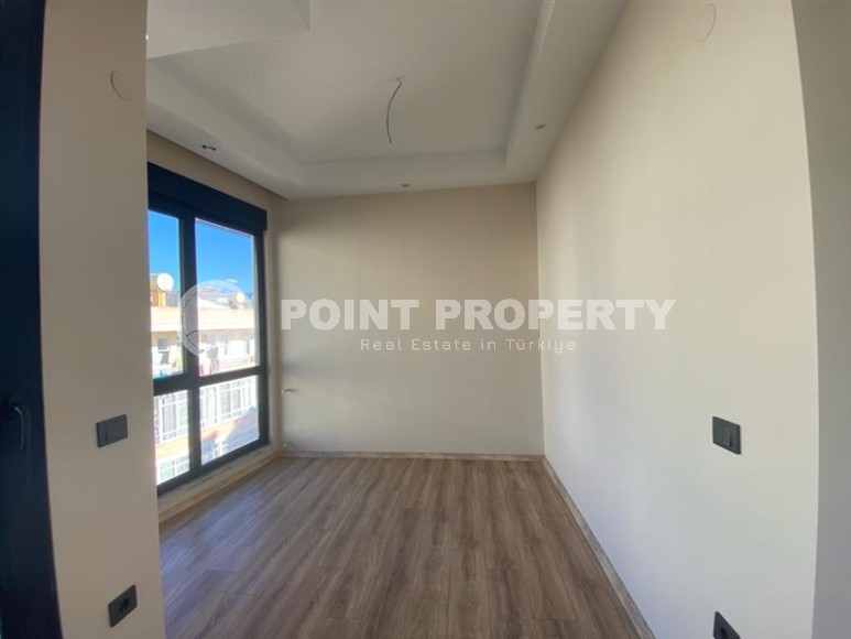 New two-level apartment 3+1, with a total area of 160 m2, in the very center of Alanya-id-7335-photo-7