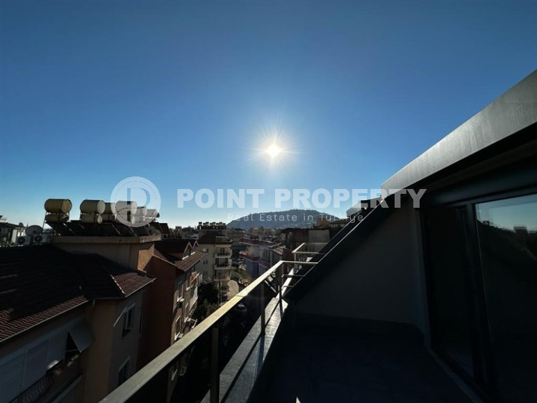 New two-level apartment 3+1, with a total area of 160 m2, in the very center of Alanya-id-7335-photo-20