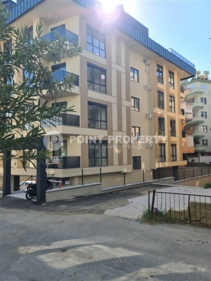 New two-level apartment 3+1, with a total area of 160 m2, in the very center of Alanya-id-7335-photo-22