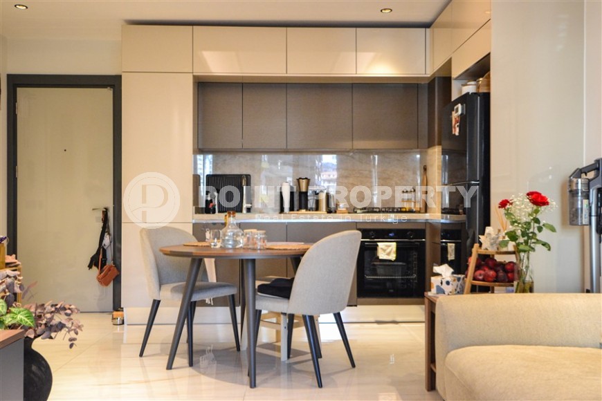 Комфортабельная квартира 2+1 на первой линии от моря, в центре популярного района Аланьи - Махмутлар-id-7338-фото-2