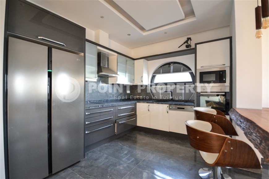 Panoramic two-level apartment 2+1, with a total area of 175 m2, in a modern residential complex built in 2019-id-7340-photo-4