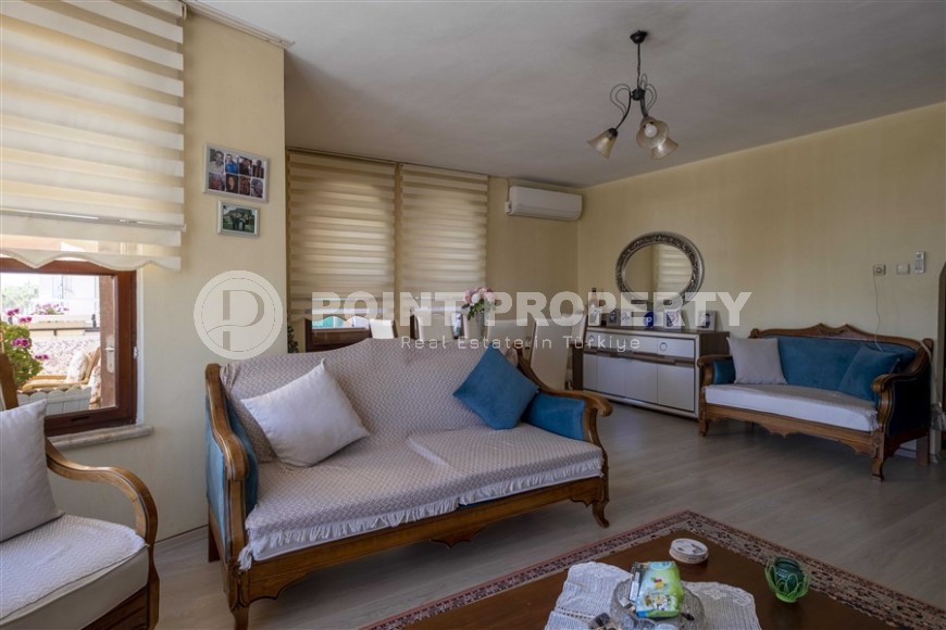 Spacious apartment with sea views, near the luxurious Keykubat beach, in the center of Alanya-id-7342-photo-2