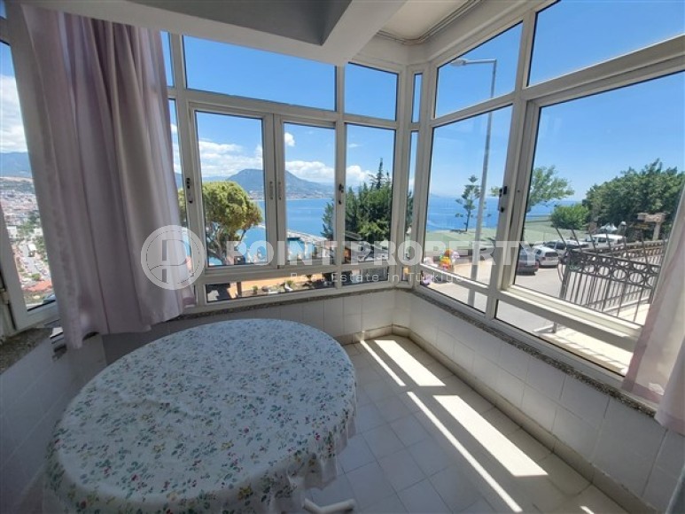 Квартира с панорамным видом на бухту Аланьи, в центре исторического района города - Кале-id-7347-фото-20