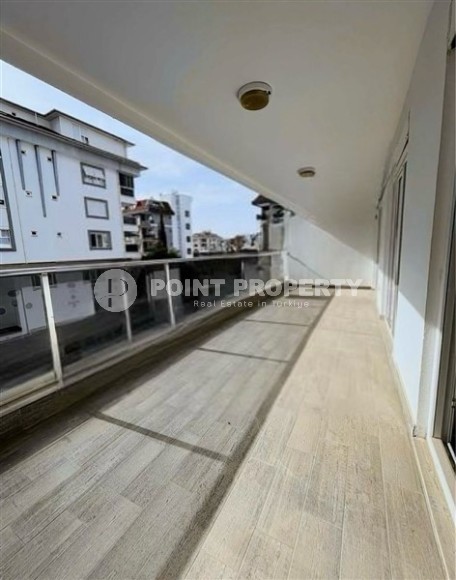 Квартира с качественной чистовой отделкой в 200 метрах от моря, в центре престижного района Аланьи - Кестель-id-7353-фото-11