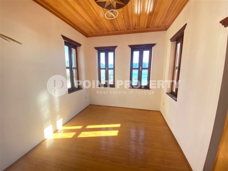 Выполненный по индивидуальному заказу двухэтажный каменный дом, в историческом районе Аланьи - Кале-id-7355-фото-5