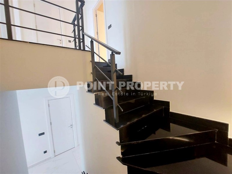 Комфортабельная двухуровневая квартира с современным дизайном, мебелью и бытовой техникой, в 900 метрах от моря-id-7360-фото-8