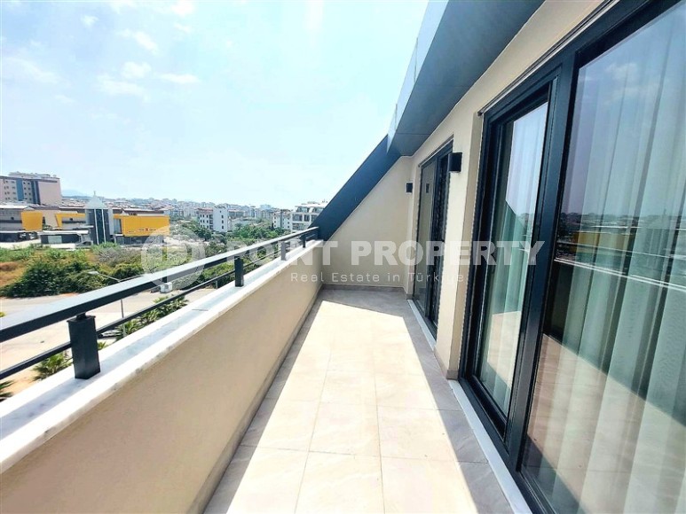 Комфортабельная двухуровневая квартира с современным дизайном, мебелью и бытовой техникой, в 900 метрах от моря-id-7360-фото-13