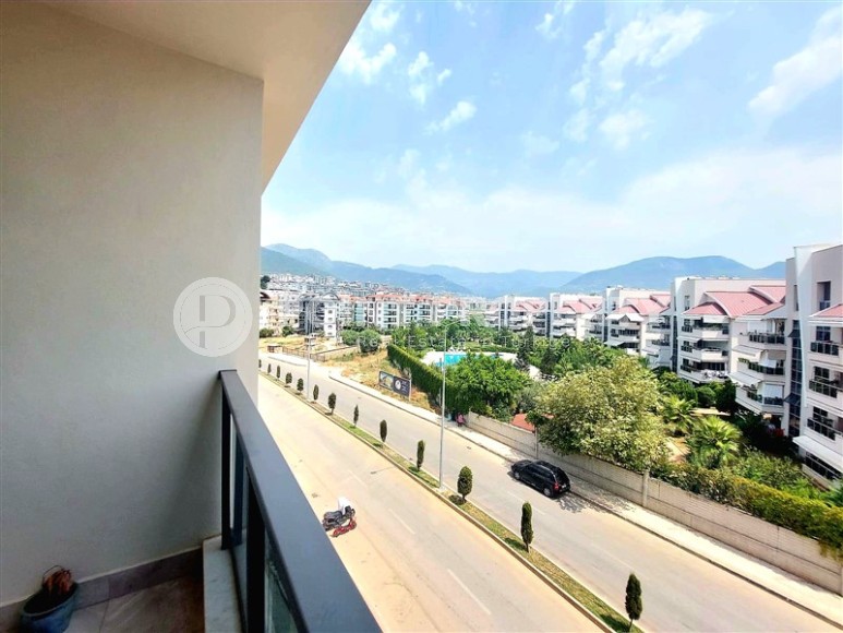 Комфортабельная двухуровневая квартира с современным дизайном, мебелью и бытовой техникой, в 900 метрах от моря-id-7360-фото-14