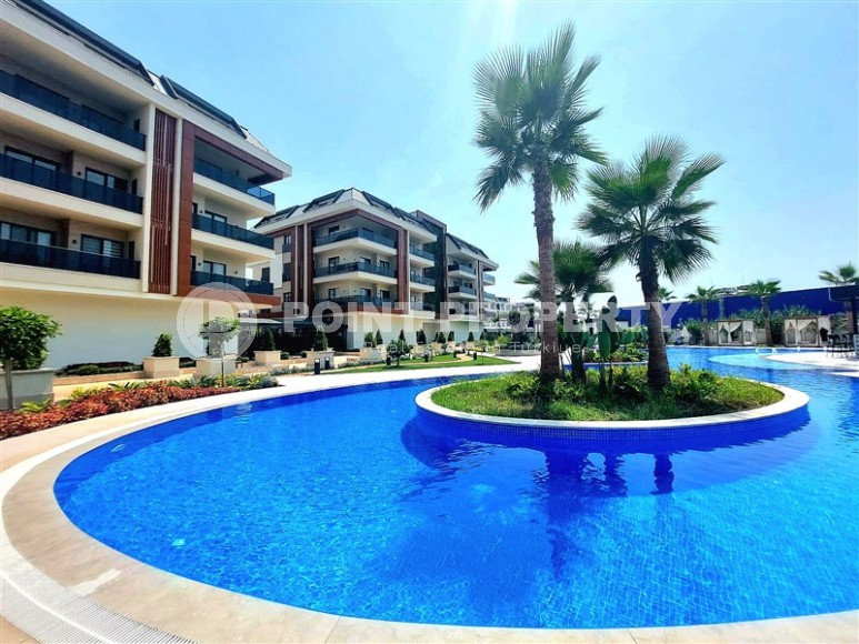 Комфортабельная двухуровневая квартира с современным дизайном, мебелью и бытовой техникой, в 900 метрах от моря-id-7360-фото-22