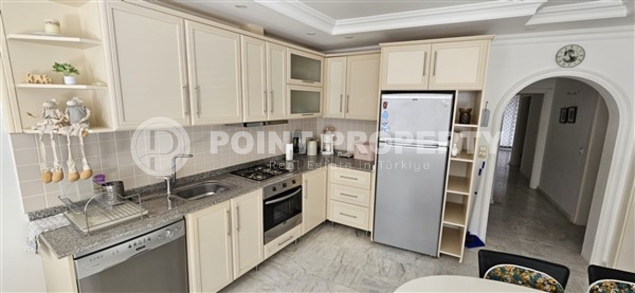 Доступная по цене квартира в 700 метрах от моря, в центре спокойного района Аланьи - Тосмур-id-7366-фото-2