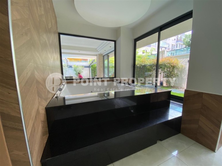 Панорамная двухуровневая квартира с видом на горы, в 450 метрах от знаменитого пляжа Клеопатры-id-7377-фото-20