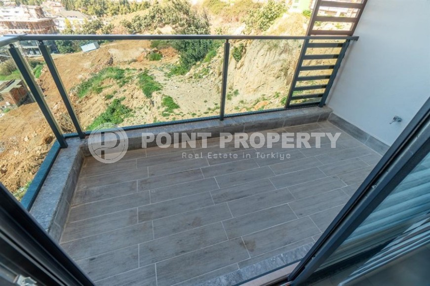 Небольшая стильная квартира с панорамным видом на море, в новой резиденции, введенной в эксплуатацию в 2022 году-id-7381-фото-11