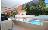 One bedroom apartment, 55m², in a complex with a swimming pool 100m from the sea in Oba, Alanya.-id-1571-photo-10