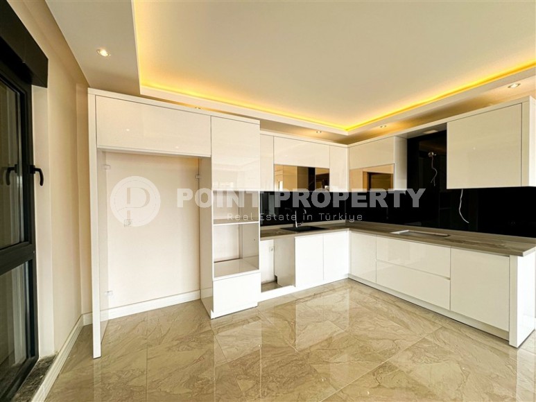 Большая двухуровневая квартира 5+1, на 4-м этаже с мансардой в 1300 метрах от моря-id-7390-фото-3