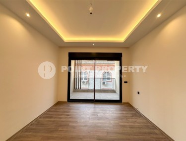 Большая двухуровневая квартира 5+1, на 4-м этаже с мансардой в 1300 метрах от моря-id-7390-фото-5