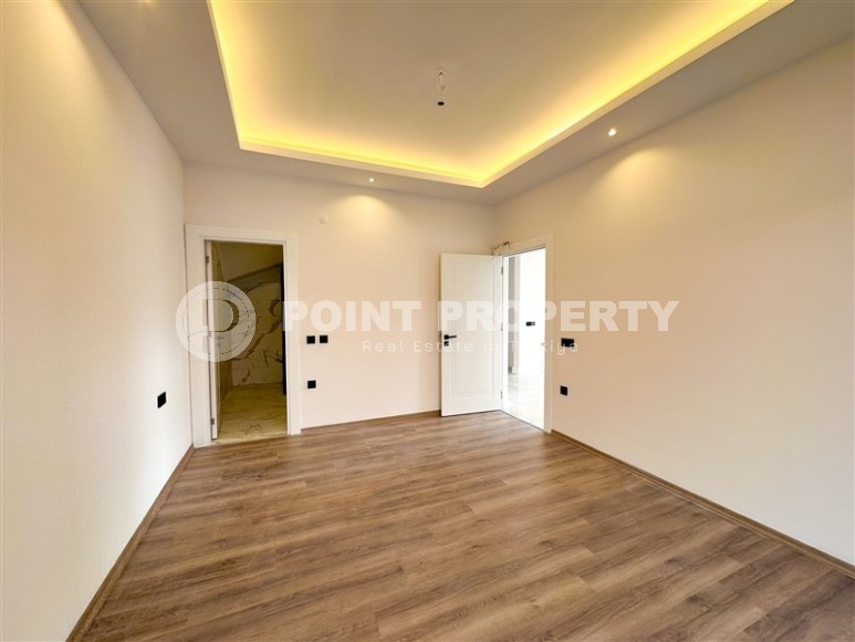 Большая двухуровневая квартира 5+1, на 4-м этаже с мансардой в 1300 метрах от моря-id-7390-фото-10