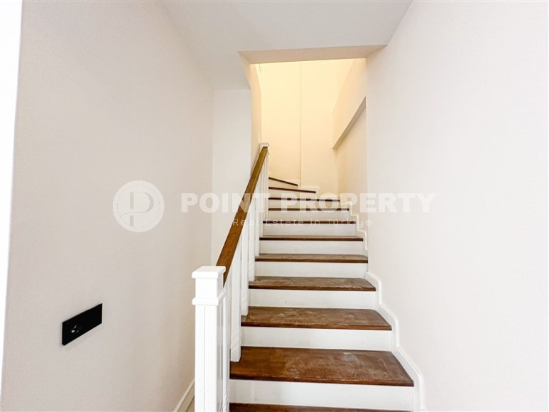 Большая двухуровневая квартира 5+1, на 4-м этаже с мансардой в 1300 метрах от моря-id-7390-фото-12