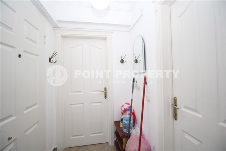 One bedroom apartment, 55m², in a complex with a swimming pool 100m from the sea in Oba, Alanya.-id-1571-photo-20