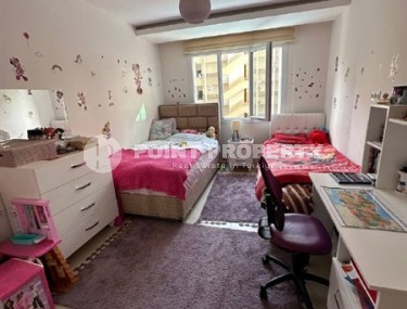 Spacious 3+1 apartment with a total area of 170 m2, in the center of the modern area of Alanya - Mahmutlar-id-7393-photo-5